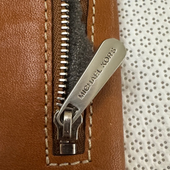 Michael Kors Tan Leather Men's Wallet - Picture 12 of 12